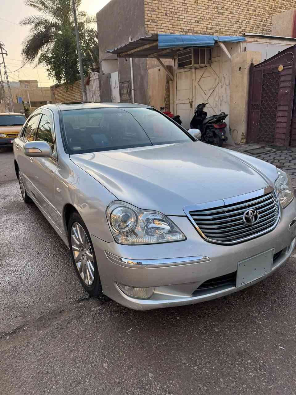 السلام عليكم
للبيع ماجستا 2004 كفاله 
فول مواصفات 
قرار 102 
هـ / ***********

