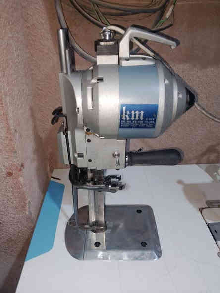 اوفر ومكينه صناعي باسستر فول مواصفات ناطقة عربي قطع ورفع وتقوى اوتماتيك ومقص كهربائي ياباني km  للبيع بغداد الشعب اتصال واتساب خاص ***********
