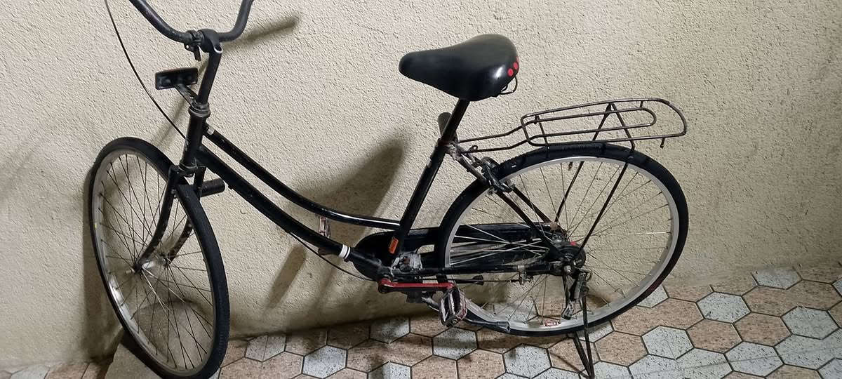 سلام عليكم ورحمة وبركاته ورحمة شباب بايسكل اللبيع او مراوس البايسكل كلشي مابي نضيف كلش 
سعر 95وبي مجال  واتساب موجود 
***********
