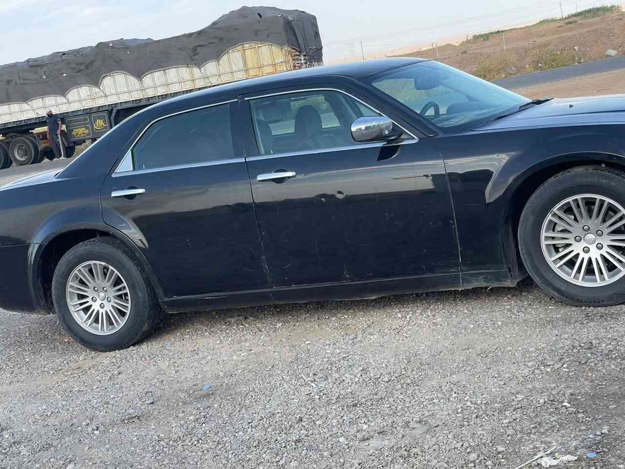 السلام عليكم 
اوباما 2009 …. محرك 3500 ..4جوكات 
حادث قبق جنطة فقط الباقي كفالة عامة 
كير ..مكينة ..تبريد ..حدادية .. كلة جاهز وجديد رقم اربيل الجديد تحويل مباشر 
مكان السيارة بابل 
السعر107 وبيها مجال 
اتصال 
‭0789 388 6774
