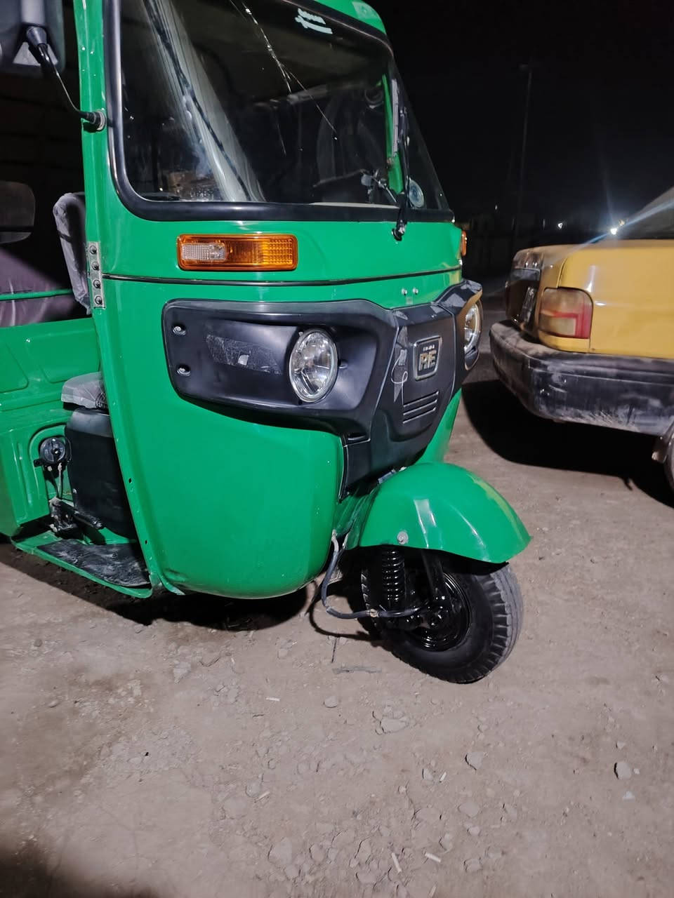 تكتك للبيع ٢٢ سنويه ورقم ***********
