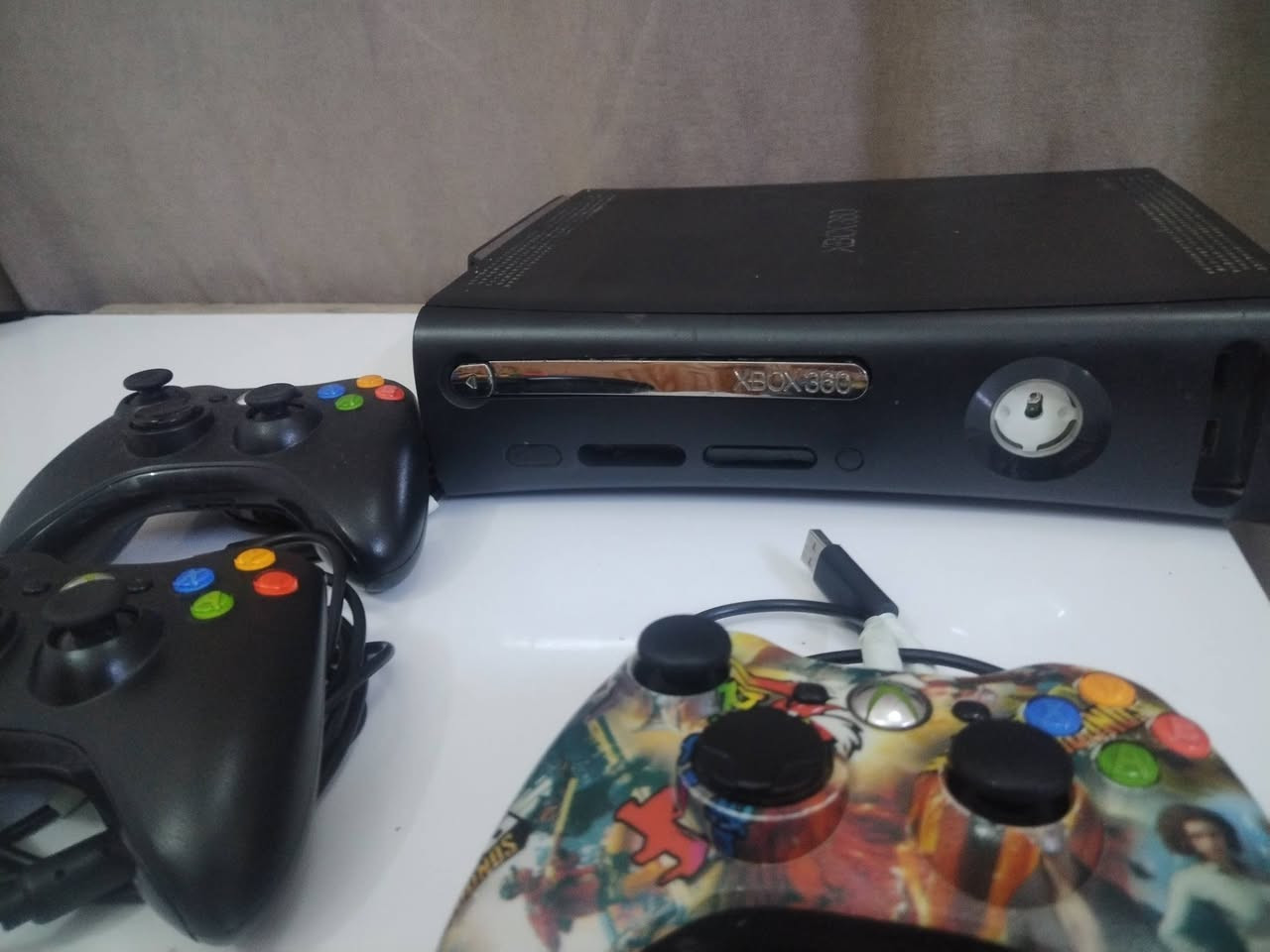 سلام عليكم  xbox360للبيع
كامل ملحقاته نضيف
3جوستكات والمحوله واير الاشدي
بداخله 7الاعاب
بلنسبه اللتيب احنى هيج مخلينهن
ماعندي توصيل.
سعر 110
اتفضل خاص لمعرفه اكثر


**إذا كنت صاحب هذا الإعلان وتريد حذفه لأي سبب، رجاءا أرسل رسالة إلى الدعم الفني**