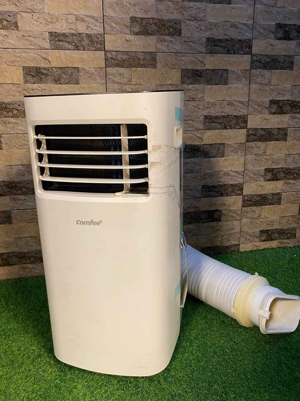 للـبيع كـما موضـح ب الصـوره
مكيف 1 طن سهل التنقل ( متحرك ) نوعه كومفي صناعه المانيه الاصلي يشتغل 4 امبير ويستقر 2.5 امبير / المكيف جديد مشتغل مرتين فقط 
السعر تعال خاص وتدلل المكان نجف / كوفة


**إذا كنت صاحب هذا الإعلان وتريد حذفه لأي سبب، رجاءا أرسل رسالة إلى الدعم الفني**