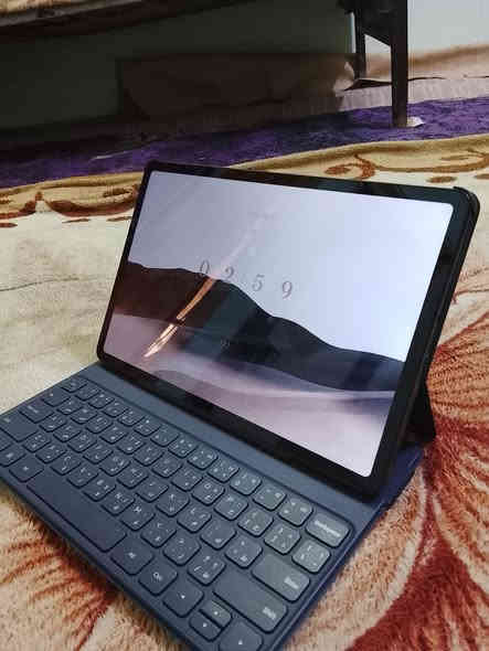 ايباد شاومي ريدمي باد برو
مكاني بصره رقمي ***********
لا يوجد توصييل رجائا بدون احراج 
ذاكره 256 يدعم الشريحة حجم شاشه 12.1 انج جدا كبير مع كيبورد عربي انكليزي اصلي سعره 125 ألف ، ايباد استخدام شهرين و نص شرط فحص بطاريه عملاقة 10,000 ملي امبير ، 4 سماعات محيطيه كامل ملحقاته اصليه ، كارتون و كارتون كيبورد و ايباد و كيبورد و رأس شحن و كيبل
