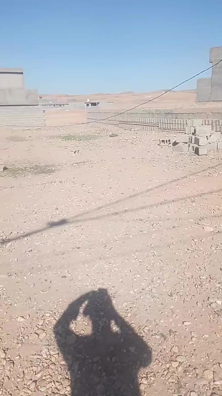 السلام عليكم قطعة للبيع نزالهة 34وعرض 11 جلولاء حي التجنيد ***********
