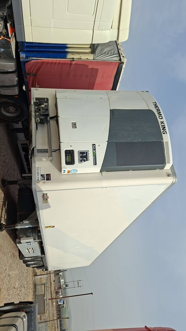 بسم الله الرحمن الرحيم 
النوع . عربانه براد معا جيهاز تبريد 3 محاور 
النوع . شيرو .
موديل  2014. منافيس ابراهيم خليل . دخول جديد 
شاصي كامل . شاصي رصاصي.بدون كسر بدون نفخ . بدون دوس شرط 
محرك ثيرموكينك . جيهاز SLXe., spectrum.  ابو رباط 
سبلت داخلي شغال 
ارتفاع استندر
سمك  7 
مجموعه SAF.  دسك بريك خارجي . سناديق طخم جاملوغات كامل براد جاهز لل شغل خير من الله 

عنوان معرض . هوار طريق دهوك موصل جمبور عميريه 
***********
***********
