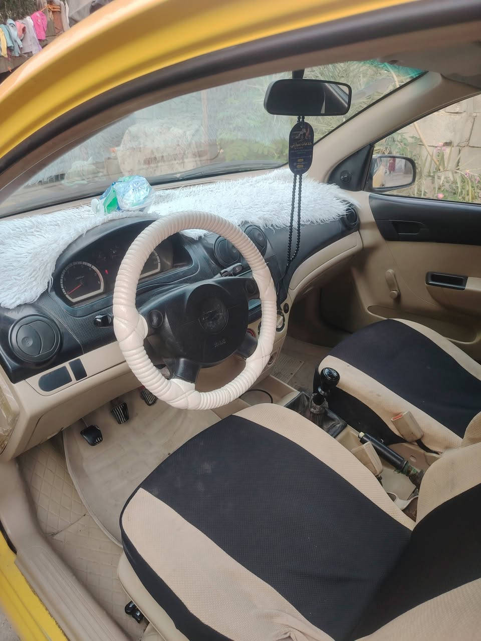 سلام عليكم افيو خليجي مفتوح مكفوله من الضربه ومعجون الكير عادي  سياره جاهزه خير من الله موديل ٢٠١١ رقم انكليزي بسمي سنويه ل٢٨ المكان سماوه السعر ٥٨ وبيه مجال قليل
***********
