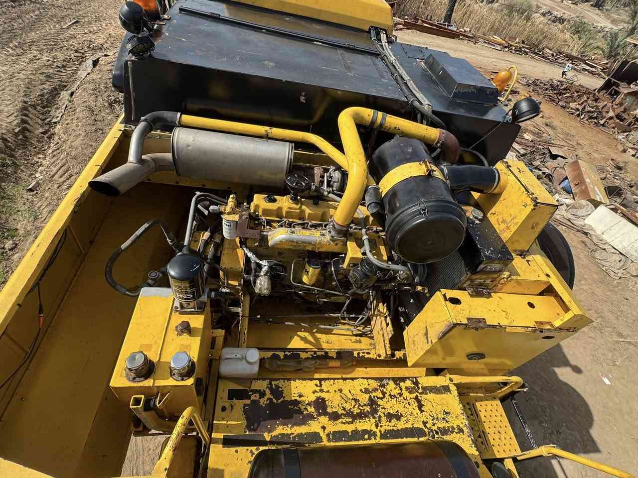 السلام عليكم شباب للبيع حاصده نيهولند موديل 2006. أربيل بسمي السنويه    هيدرو  5 بلم تك درام المكينه جاهزه عل شغل مكاني بغداد المحموديه.    ***********.   ***********.
