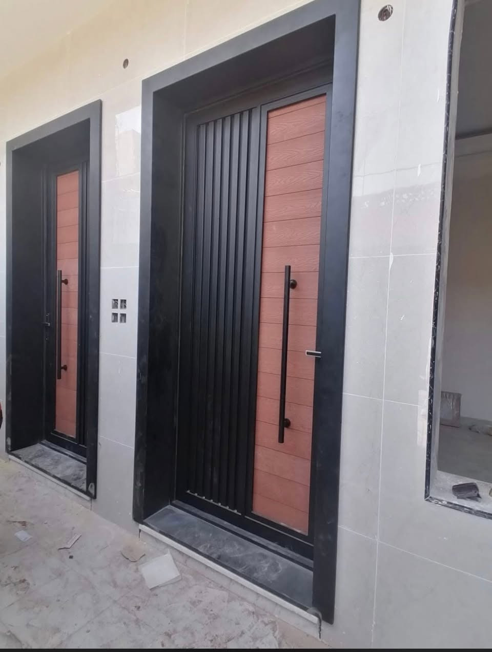 سلام عليكم سعر متر مليم ونص 65 ول مليمين 75 لتواصل ع رقم الهاتف ***********
