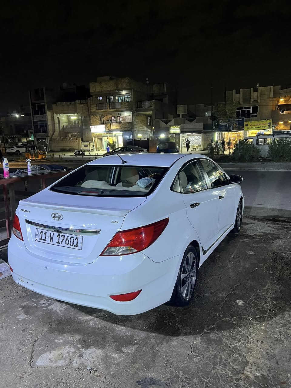 للبيع اكسنت خليجي مديل (2016)محرك دوش (1600)ماشيه(123)الف كيلو متر فول موصفات رقم بغداد الجديد بسمي مكفوله فقط شبر بل باب الخلفي صبغ ومكانات بارد كما وضح بل سونار سيارة جاهزة ما بيه اي نقص تبريد محرك كير تايرات صدر جيدا السعر117 وبيه مجال مكاني بغداد حي جهاد ***********
