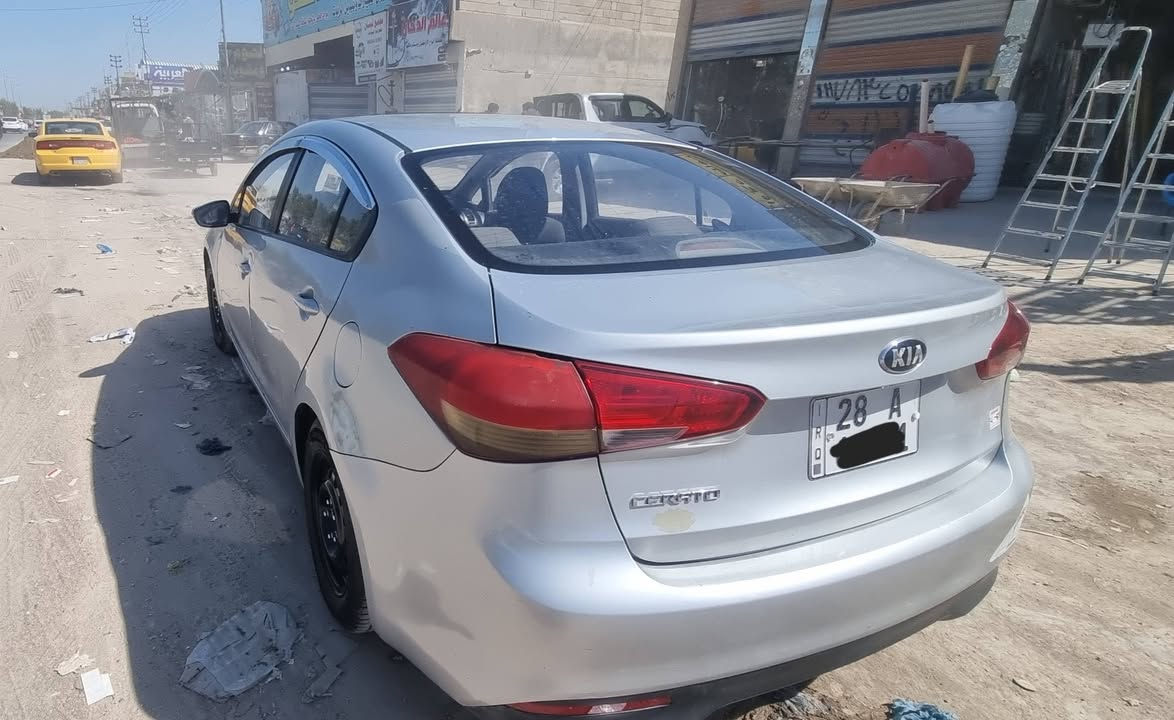 سيراتو نجف بيهه راشات صبغ فقط للبيع 2017 خليجي 1600 منضومه غاز ⛽️  السعر 107 ***********
