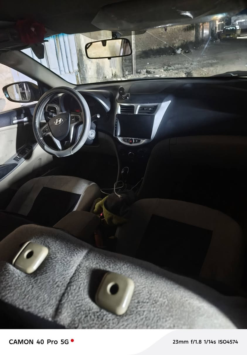 سلام عليكم شباب اكسن خليجي موديل 2015سياره خير من الله بيهه قطعتين وظربه بلقماره شبرين تخم تاير جديد صدر تعبان شراي يأخذ مصفر هيه وغرامات رقم بغداد ألماني سعر ٨٥ وبيهه مجال قليل عنوان سياره بغداد سبع لبور  تفاصيل عل رقم ***********او واتساب
