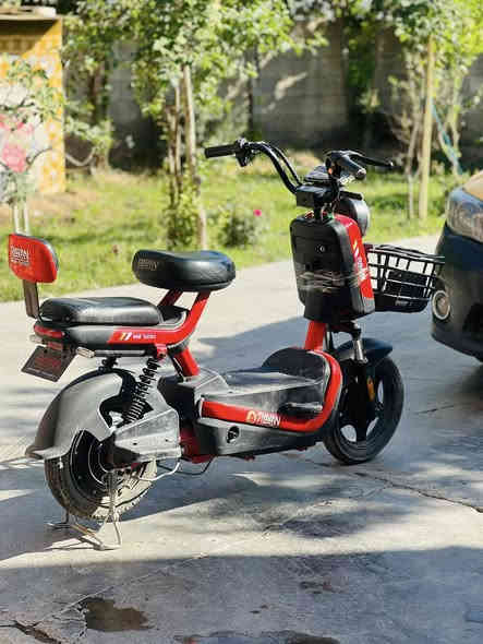 باسكل شحن للبيع 24 حجم صغير جديده كلشي مكفول سعر200بي مجال اتصل ودالل ‭0777 663 7591‬ مكاني ديالى سراجق.
