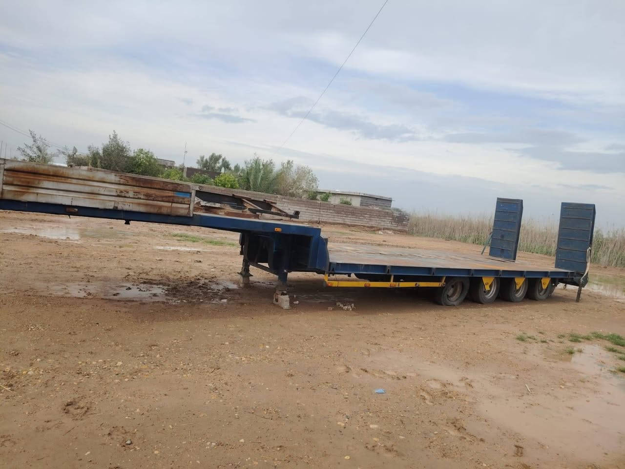 سلام وعليكم عربانه وربيه جاهزه العمل مانقصها لو برغي 10 4 تناكير واحد سنكل تخم تاير السعر 130 وبيها مجال قليل الموشراي لايتعبنه ***********
