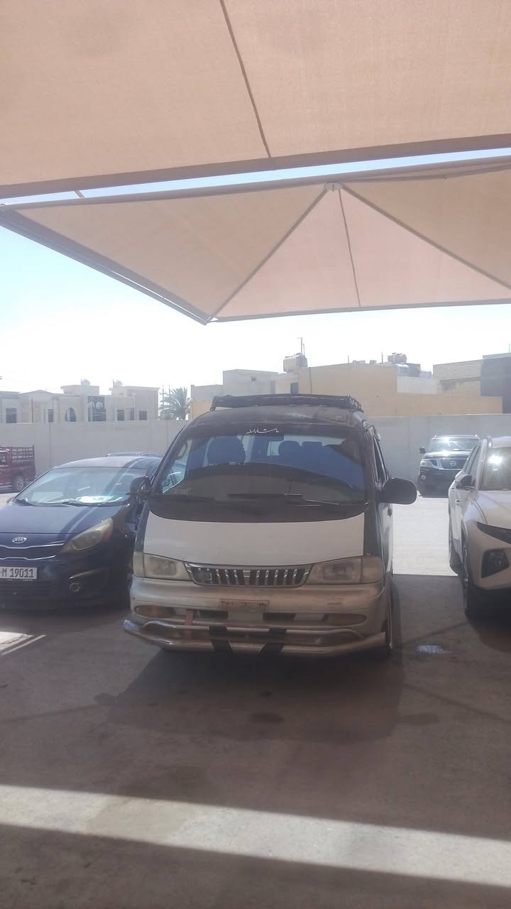 سلام عليكم عندي هاي ال بريجو موديل 98 سيارة حلوه اريد مراوس فقط مو البيع ،سيارة تخم تاير صدره جديد كير كسل مكينه خير من الله.  شواصي اليمنه مضروب باج بس بسمي سنويه ال 2031 مروس  بريجو موديل 99 وفوك  فقط ***********
