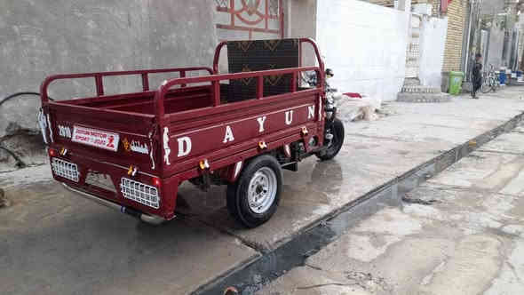 سلام عليكم ستوته للبيع
مديل 2010 
تعمير جديد محرك جديد كلشي بيهاا جديد 
سعرهاا مليون 700 
المكان سوك الشيوخ 
اتصال ***********
مو شراي لاتراسني 🤗
