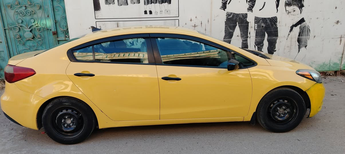 سلام عليكم اخوان
فورتي م ٢٠١٦ رقم بغداد انكليزي. سنويه وهزه ورقم جديد بأسمي شخصيا
ليبل واحد بدون تبديل 
اماكن معجون بسيطه فقط موجود سونار بالمنشور
كير مكينه تبريد جاهزه  + منضومه غاز 
عنواني بغداد الشعب حي اور
*********** ابو ديمه
السعر ١١٤ وبيها مجال
مكلف بالنشر
اتصال. او واتساب متوفر
