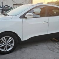 اخواني توسان 2011 خليجي بأسمي مكاني بغداد بيه رشات صبغ بدون دواخل فقط ...