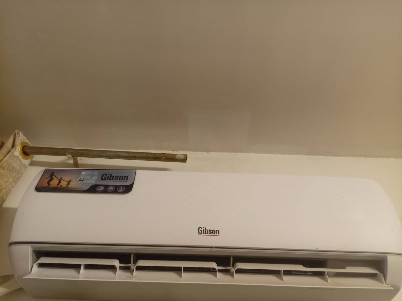 سبلت  جبسون ماكس لواحه  2 طن  تدفئه تبريد
مستخدم  4تشهر بدايت الصيف فقط
اخو اجديد سعر   450  بغداد لزعفرانيه سعر مابي مجال   لن جديد وسعره بل سوك معروف  مستعجل  على  بيعته   عل فحص  *********** مره خصت مدير لكروب
