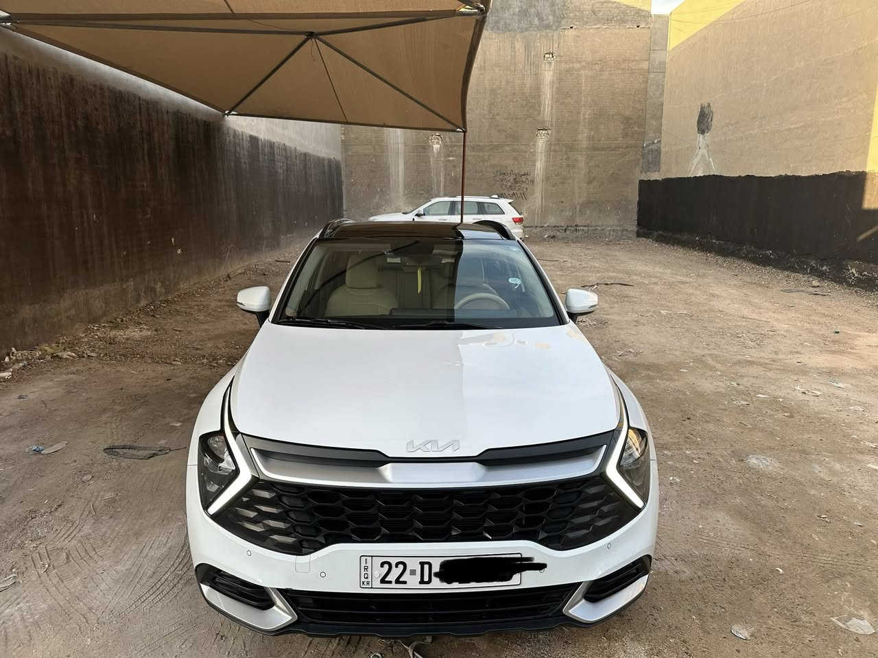 السلام عليكم 
للبيع :كيه سبورتج  خليجي 
الموديل : 2023
ماشيه : 19 الف 
السياره :مكفوله كفالة عامة  
مري كهرباء 
انضمه قياده 4 (نورمل +سبورت +ايكو +سمارت)
(تشغيل عن بعد سقف بانوراما + بصمة تشغيل + ابواب + صندوق)
كرسي السايق كهرباء
حساسات امامي خلفي 
 شاشه +عداد دجتل 
كامره دواره 
بصمت ابواب 
ترحيب عند لاقتراب 
مثبت سرعه 
سايد بريك كهرباء 
ويل 19
تبريد قطعتين 
داخل بيجي 
محرك 2000 دوش 
شاحن واير لس 
الصابيح الماميه LED
المصابيح الخلفيه LED
شفتات ستيرن رياضي 
مانع انزلاق 
شاشه ابل كار بليل +جي بي اس 
انذار عند الاقتراب
اشاير بل مري 
السياره كلش نضيفه وحلوه 
سعر السيارة 33 مليون 
للاتصال ***********
