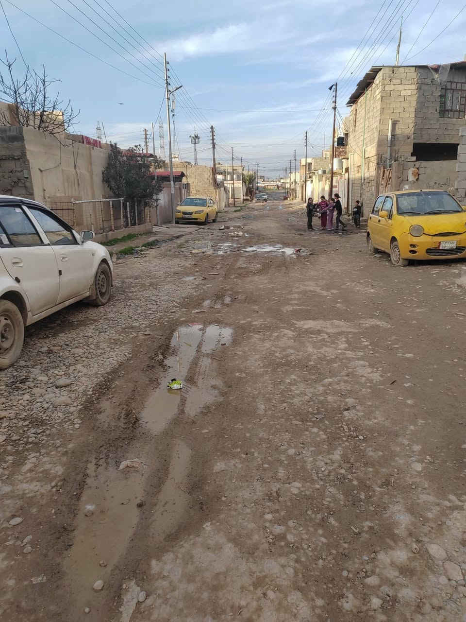 تابع المنشور كاملاً
🚨🚨بيت للبيع سند طابو الزهور ملك📃
⭕️المساحة 110 متر واجهة 5.5
⭕ غرفه وهول  ومطبخ 
⭕️ 
⭕️الموقع حي الانتصار شارع 30 قرب مسجد تبارك
⭕️💵السعر 38 وبي مجال بسيط للشراي 
للتواصل ***********📞
