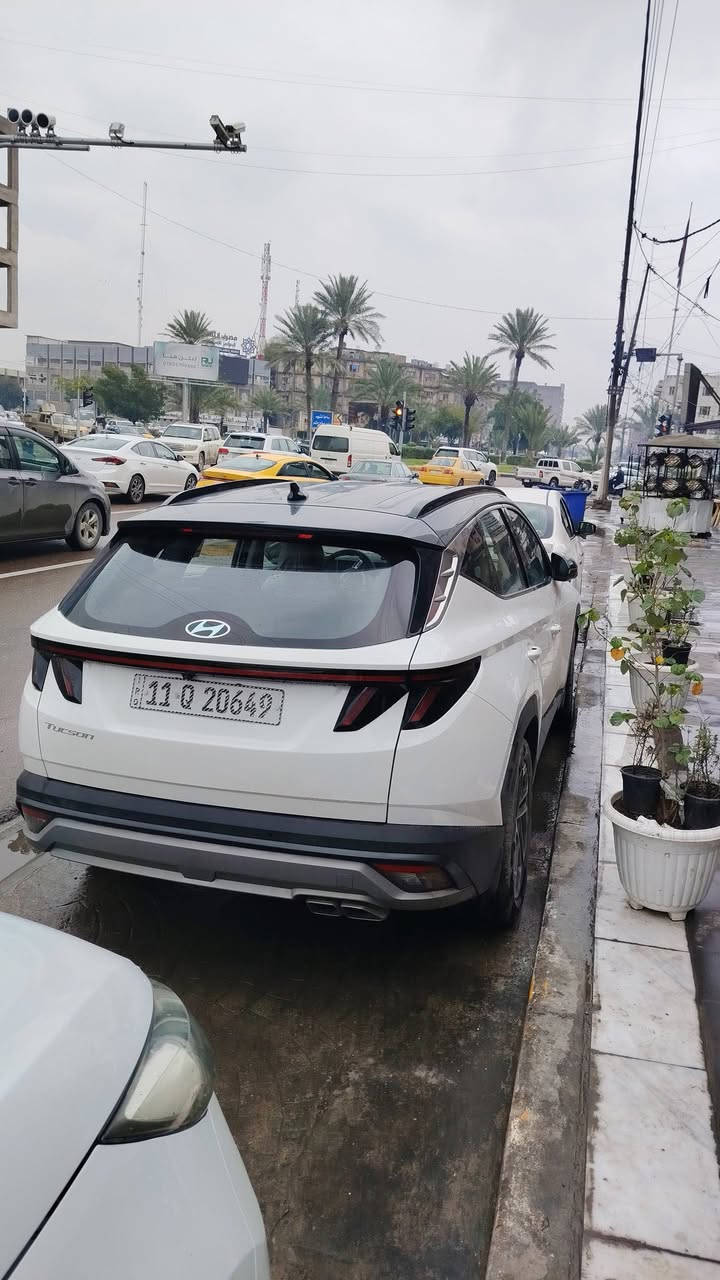 سلام عليكم توسان 2025
خليجي ماشية 3000 شبه زيرو
فول تو كلر صندوك كهرباء 
كراسي كهرباء فول مكفول 
سعر 234 
***********
