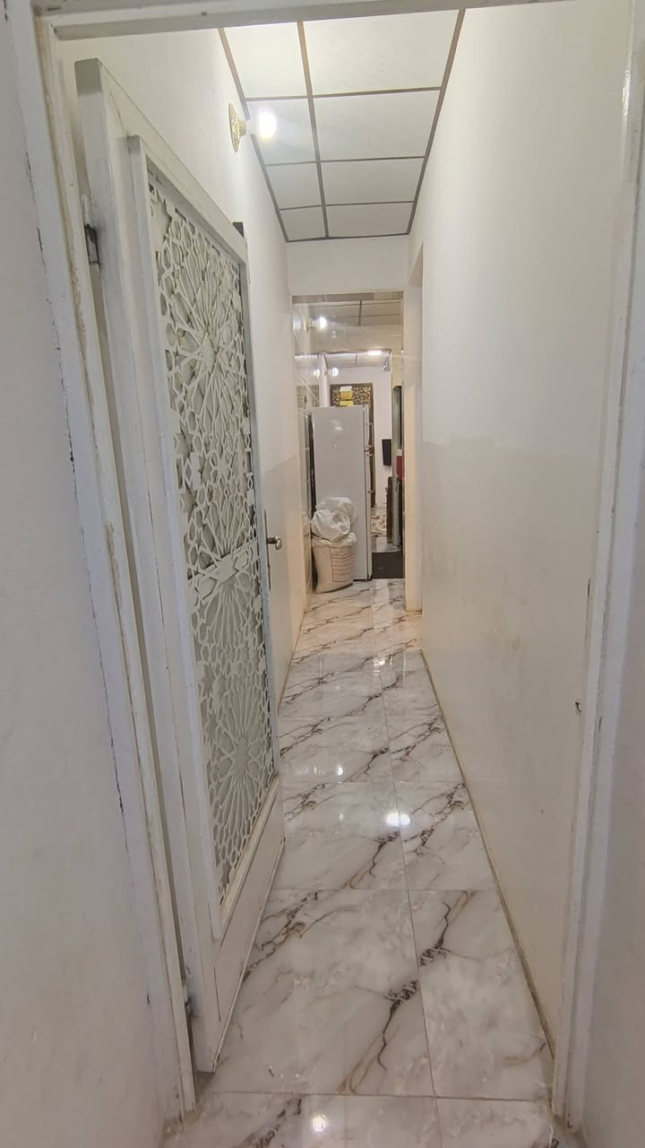 بيت للبيع كاطون الرازي قرب مدرسه الشام بناء جديد 2023مساحته 100م طابو صرف طابق واحد كامل السعر 65وبيه مجال ويرهم مراوس ب150م قطعة ارض اوبيت خلف المشروع شرط قريب على مدرسة التربيه***********
