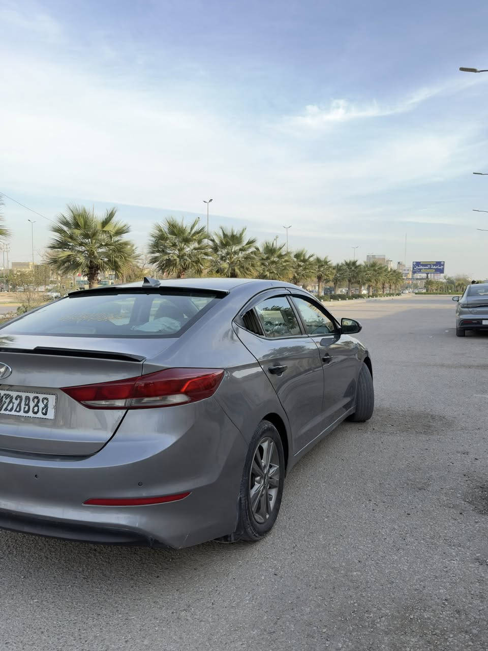 السلام عليكم
النترا موديل 18 وارد امريكي 
السياره كامله مكمله مابيهه نقص برغي محرك 2000 دوش وكيرهه AT الي ترغبونه محرك وگير مكفولات ويخبلاً تدفئه تبريد شغالات وفول السياره باسمي رقمهه بابل ومشروع وطني السياره ضربتهه جاملغ خلفي وبيهه صبغ 3 قطع فقط صبغ سونارهه مرفق بلمنشور
 
* مواصفاتهه.....
* 3 انضمه قياده
 eco-sport-normal *
* مانع انزلاق
* نضام ABS
* رادار جانبي
* رادار خلفي
* نقطه عمياء بلمري
* كامره خلفيه
* شاشه بلادي كبيره
* شاشه اعطال تعرض شكو عطل بسياره
* صندوق ذكي
* فول تحكم ستيرن
*  مثبت سرعه 
* تحكم بتسارع السياره بدگم
* كشنات حضن
* ذاكره خزن صور وموسيقه • •
 
    سعر السياره 120 وبيهه مجال
   مكان السياره كربلاء الحر
   للتواصل *********** 
                ***********
