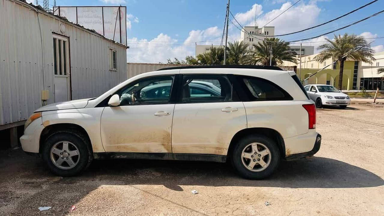 السلام عليكم 
ساسوكي XI7 مديل 2007 
مكينه وكير كفاله  مصبوغه حزام الكشر كدامك وتجي تفحص وتشوف بعينك وتشلع عيوني 
السعر 75 وبيها مجال 
***********
