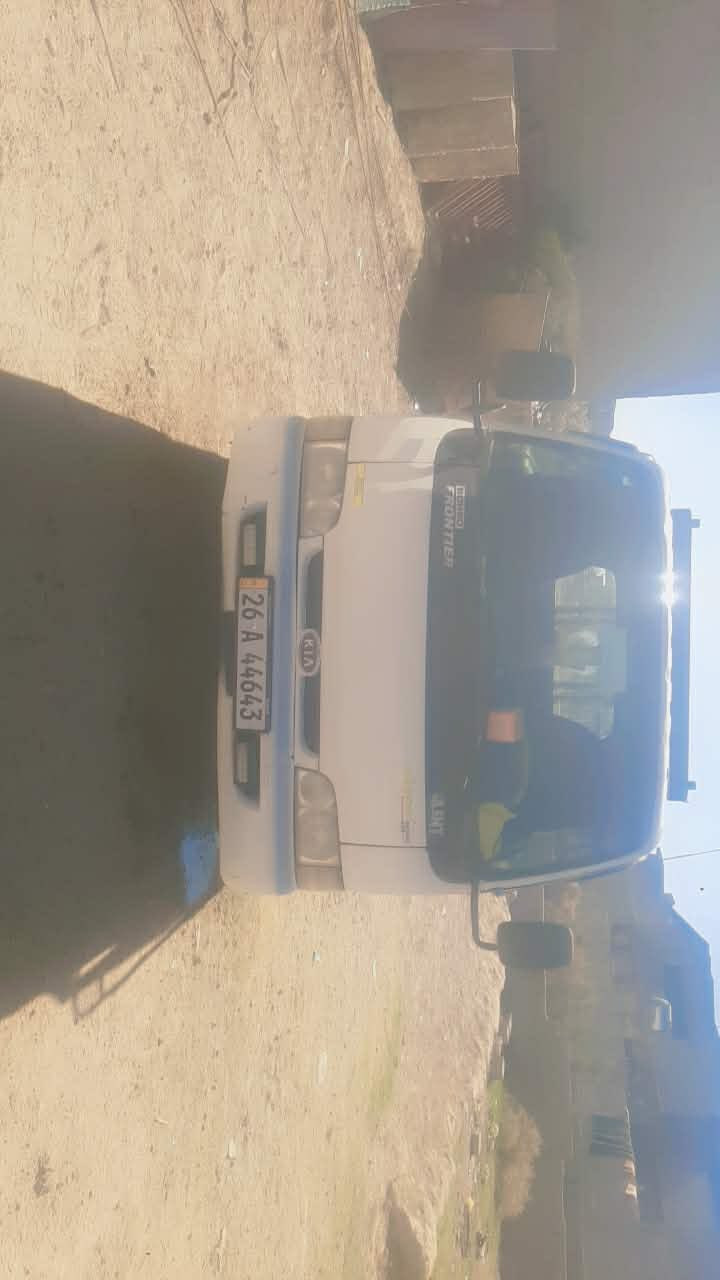 كيا  للبيع
مكفوله من الشركه  موديل   98
نضيفه مابيه  اي ضرر مشروع وطني
 
السعر 85وبيها مجال  

***********
