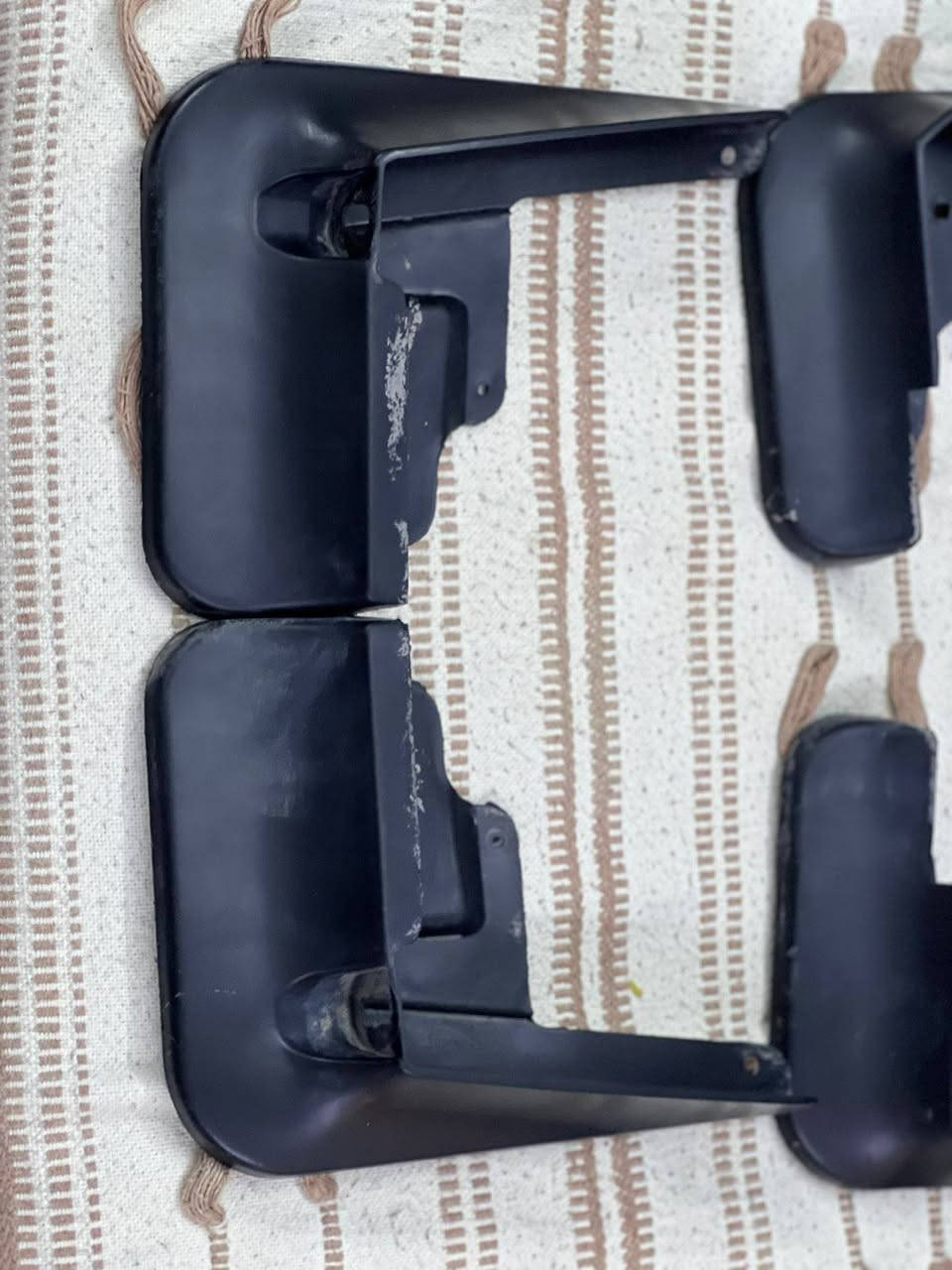 سلام عليكم واقيات كورلا امريكي وصيني الصليات سعر 25 الف بيهن مجال مكاني شهداء سيديه تقاطع درويش ***********
