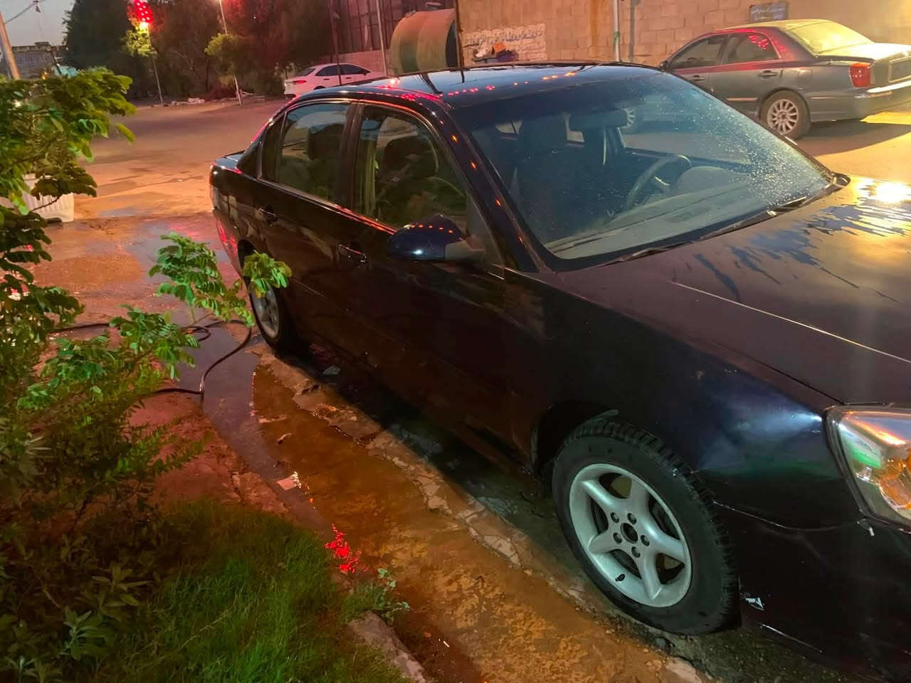 السلام عليكم ماليبو ٢٠٠٧ للبيع 
السعر ٤٠وبيها مجال 
للتواصل ***********

