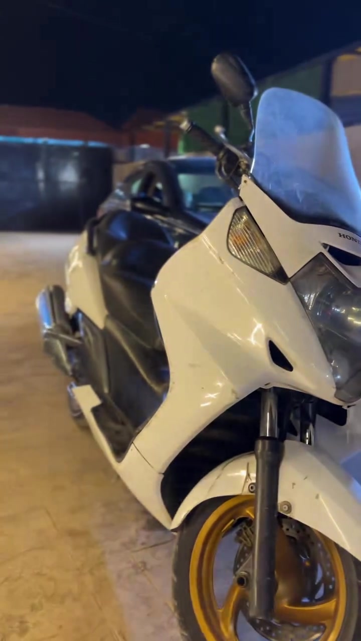 سلفر 600cc فول مواصفات لدراجة اي بي إس دشبول ابيض اوفر فول مواصفات  بيهة ملاحضات بسيطة لمكينة كفالة عامة ملاحضات خارجية بس مراوس بيسي اكس او اي دراجة ثانية حسب لقناعة 🩷او ابيع مكاني بعداد زعفرانية ***********
