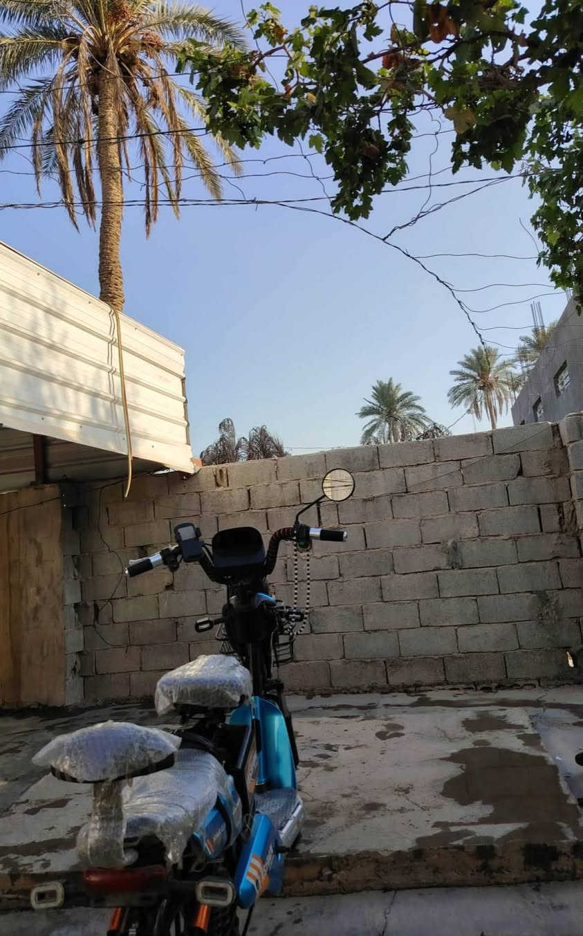 دراجه شحن للبيع
ناقصها بطاريات 🔋
موديل 2025   🔮
كلشي شغال 
اربع بطاريات 
اربع نمر 
سرعه 100 
بلوتوث 
تشغيل عن بعد 
السعر 350 وبيه مجال 🌟
رقم ***********
المكان بابل
