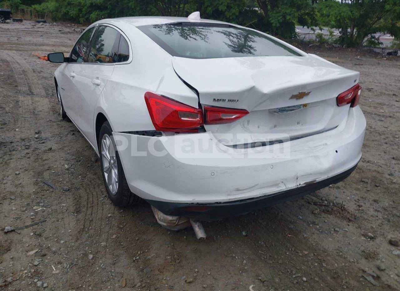 السلام عليكم ورحمة الله وبركاته عندي ماليبو ٢٠٢٤ للبيع السيارة جديدة جدا بدون صبغ عدا قبغ الجنطة مبدل نفس اللون السعر ١٥٤ ورقة وبيهة مجال بسيط ماشية ٤٢ كيلو للاتصال *********** بغداد
