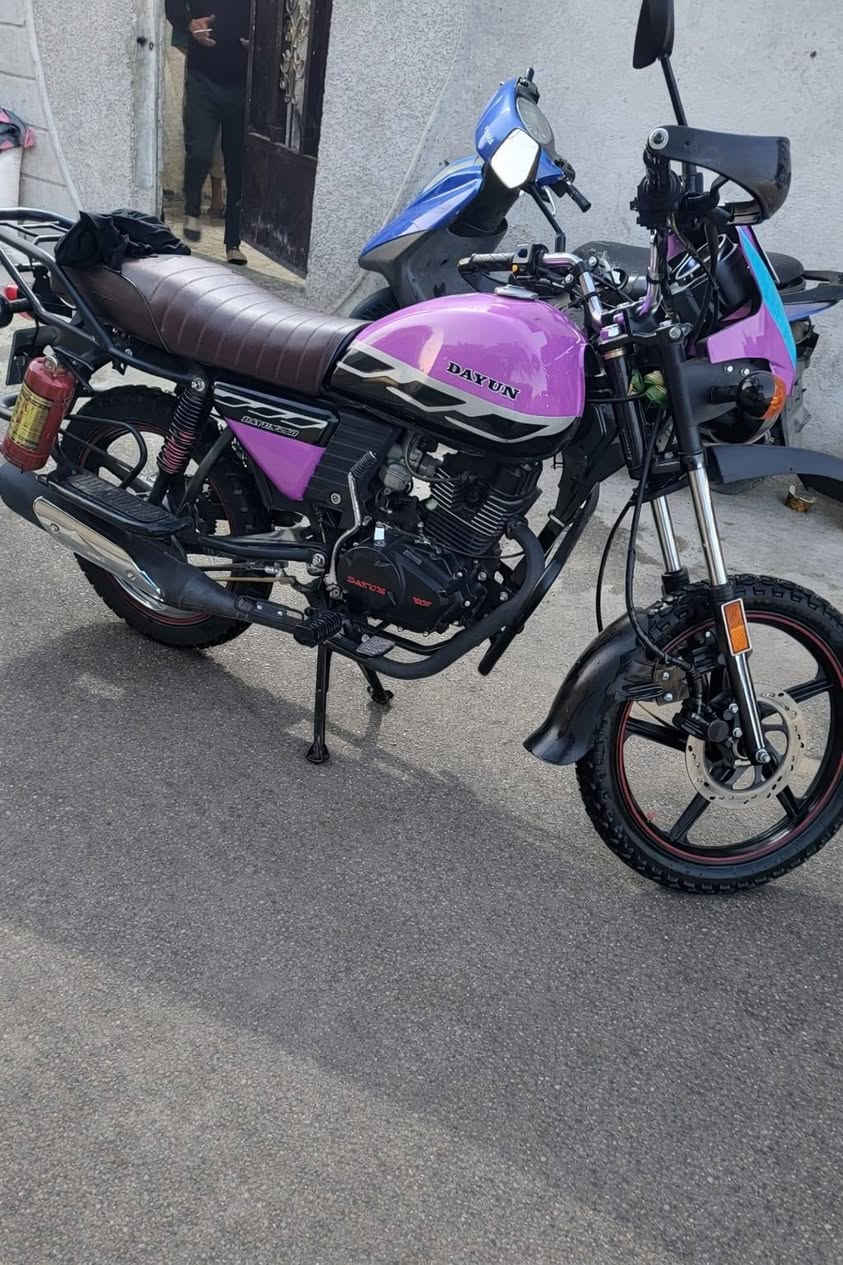 دراجه دايوان ٢٣ طالعه ب٢٤ بغداد لوحتين سنويه لل٢٩ هزه جديده دراجه نضيفه خير من الله ما ماشيه هواي  ب٢٦٠٠ وبيها مجال بسيط حق الجيه  العنوان مدينة الصدر قطاع ٢٦     اتصل وتدلل      ***********
