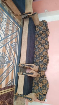 قنفات 5 قطع • بيج نقش ورد • استعمال خفيف