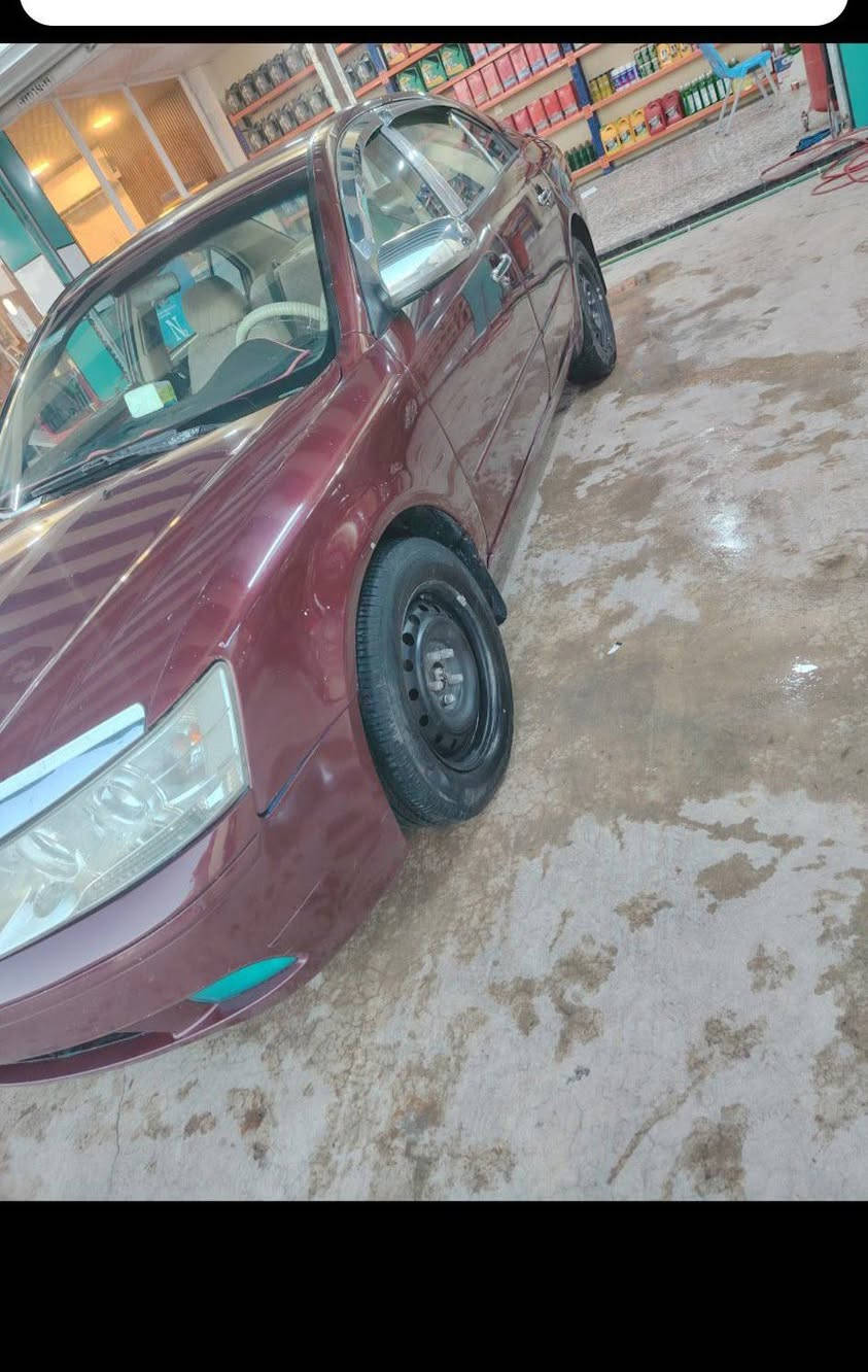 السلام عليكم 
سوناتا 2009
رقم ديالى بأسمي تحويل ثاني يوم 
كير محرك خير من الله 
الحداديه 75% 
السونار موجود ب المنشور 
السعر 105
ديالى بعقوبة الهويدر 
***********
***********
