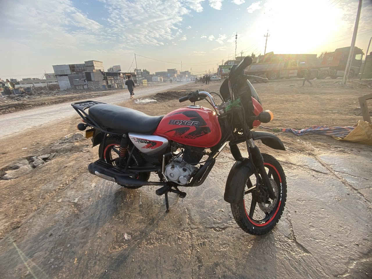 سلام عليكم بوكسر موديل 2021 دراجه جاهزه من كلشي فقط كابريتر يرادله تنضف بس من شغل تخربط بعدين طبيعي اوراق كامله ممرقمه سعر مليون وميه وبيهة مجال ‭0773 835 6375‬
