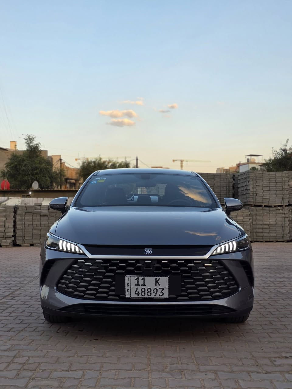 كن بلاس 2025 ماشيه 15 الف الكلي بسعر 18.100
السياره جديده وجاهزة بيها رصعه بالباب وطخه صغيره بالجاملغ الخلفي 
باقي السياره كفاله السعر 18.100 ومجالها بسيط جدا 
البيع شرط العقد المروري  بدون مراوس بدون اقساط 
ولون السياره مميز مكاني بغداد سيديه 
***********
