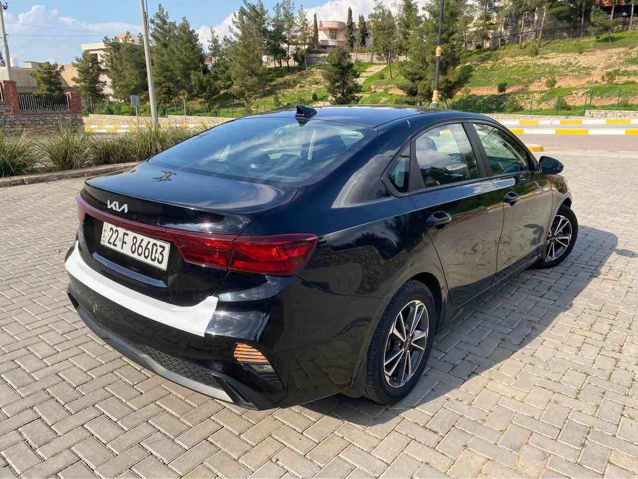 سەرەتا بە ناوی خوای گەورە و میهرەبان

فرۆشتنی خێرا

کیا فۆرتی

مۆدیل ٢٠٢٢

مواسفات ئەمریکی فول مواسفات بەس سڵاید نیە 

ڕادارە تۆماتیکە دەبل گیرە و حاسەیە و کامیرایە و سپۆرتە شاشە گەورەیە تەعدید سرعەیە و دەبل گیچ و دەبل ایرباگ و لایت ئۆتۆیە و ئۆکس و بلوتوس و میمۆری و زۆر مواسفاتی تر..!

نموونە لە جوانی و پاکی

گیر و مەکینە و کارەبایی و تەبرید و تەقە و رەقە و تندوتۆلی بەشەرت

گیر و مەکینەی بەشەرت نەکراوەتەوە

٨٠ هەزار کیلۆمەتر حەقیقی رۆشتووە

دوو پارچەی بۆیاخە بەبی ناوگرتن و بەبی قرچ و بەبی کاڵبوونەوە

کاڵبوونەوەی نیە

پیش و دوای کەپسە و سەقف و شان و چواردەوری شوشەیی

٤ تایە و ویلی لۆکی بیلادی لە ژێرە

رەقەم و سەنەوی تازەیە و بە ناوی خۆمانەوەیە و تەحویل و خرامە و بە ناوکردن بەشەرت

سەیارەکە کامل سیرڤس کراوە

هەموو ئەدەواتیکی شریکەی ماوە

ماڵی دۆستە و دیناریک مەسروفی نیە

بۆ عەیب و عار پرسیار مەکە.!

شوین// هەڵەبجەی شەهید

سعری// ١٣٨ گڵا مجالیکی برایانەی تیدایە

ئاسیا ***********

کۆرەک ***********

واتساب و تیلگرام و ڤایبەری لەسەرە.! حلبجة, السليمانية
