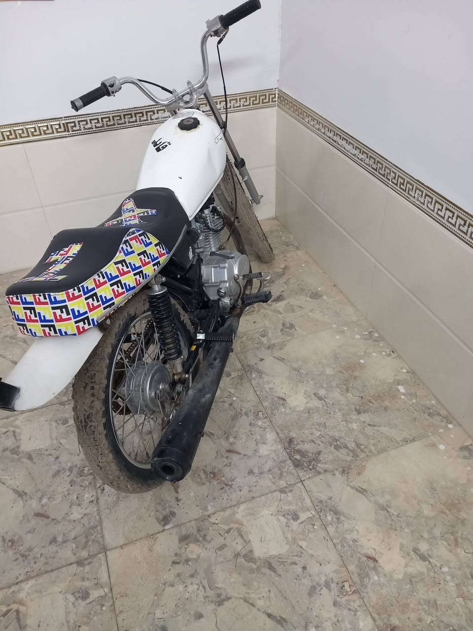 سلام عليكم
دراجه للبيع شاصي نامه موديل 26  اوراق ستنساخ محرك سيجي نامه السعر 500 وبيه مجال ***********
