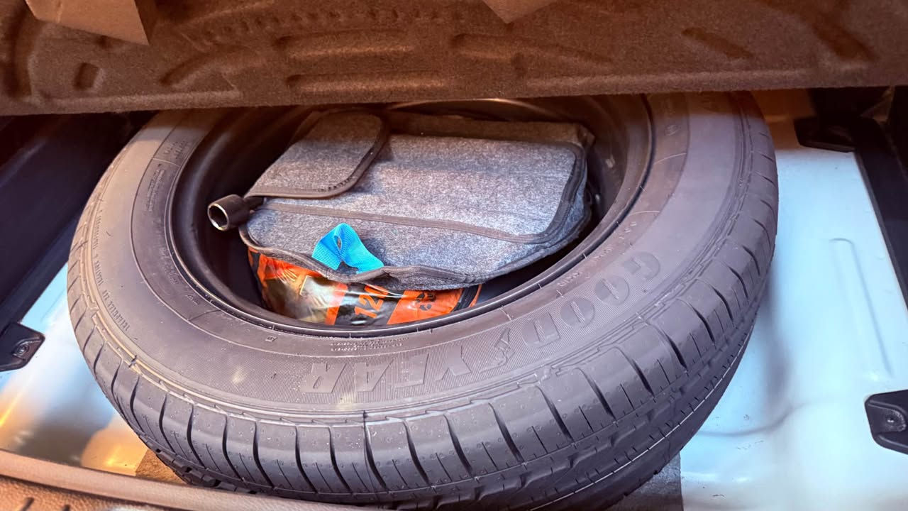 سليتوس خليجي تو كلار موديل ٢٠٢١ رقم بغداد بسمي مكفولة كفالة عامة ماشيه ٢٢ الف محرك ١٦٠٠ دوش المرغوب 

بصمه  ، حساسات  خلفي ، لدات اماميه ، توقف الذاتي  ، قطعتين تبريد ، اشاير بالمري ، تحكمات ، قطعتين تبريد , جلد ، تحديد مسار  ، مانع انزلاق  ، كامرا خلفيه 
شادلها تخم تاير اصلي ياباني

السعر ١٦٥ بيها مجال بسيط
بغداد حي الاعلام 
*********** بغداد, العراق
