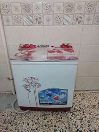 غسالة شغاله كله كامله اي عطل مابيه بلادي شركه برغي مامفتوح حجمه ١٢كيلو...