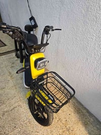 للبيع ماطور شحن بطاريات منتهيه 07740925694