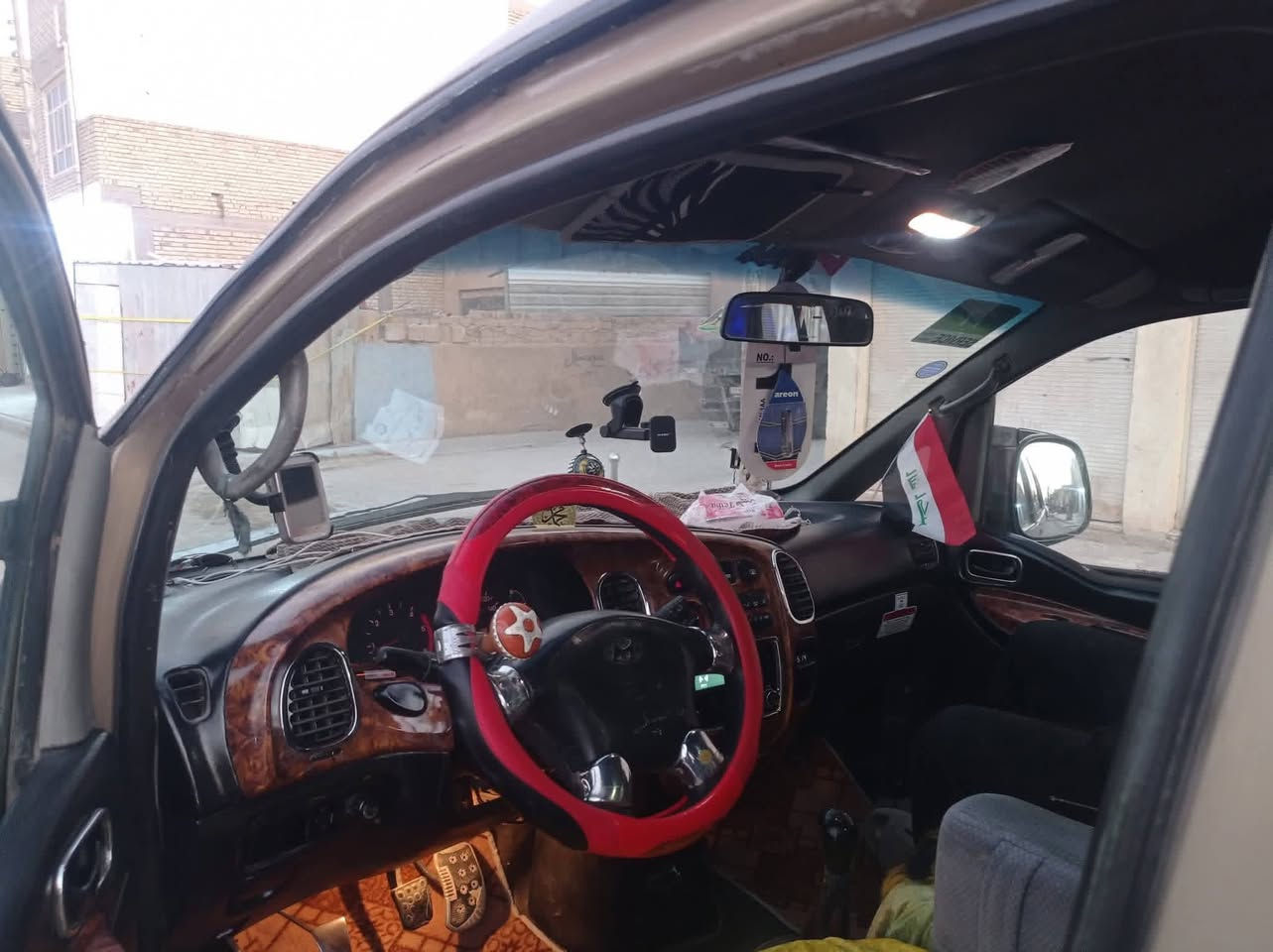 ستاركس 2002 رقم بغداد انكليزي لمراوس بسياره صغير اربع راكب 
فقط مراوس مكاني ديوانيه ال بدير


**إذا كنت صاحب هذا الإعلان وتريد حذفه لأي سبب، رجاءا أرسل رسالة إلى الدعم الفني**