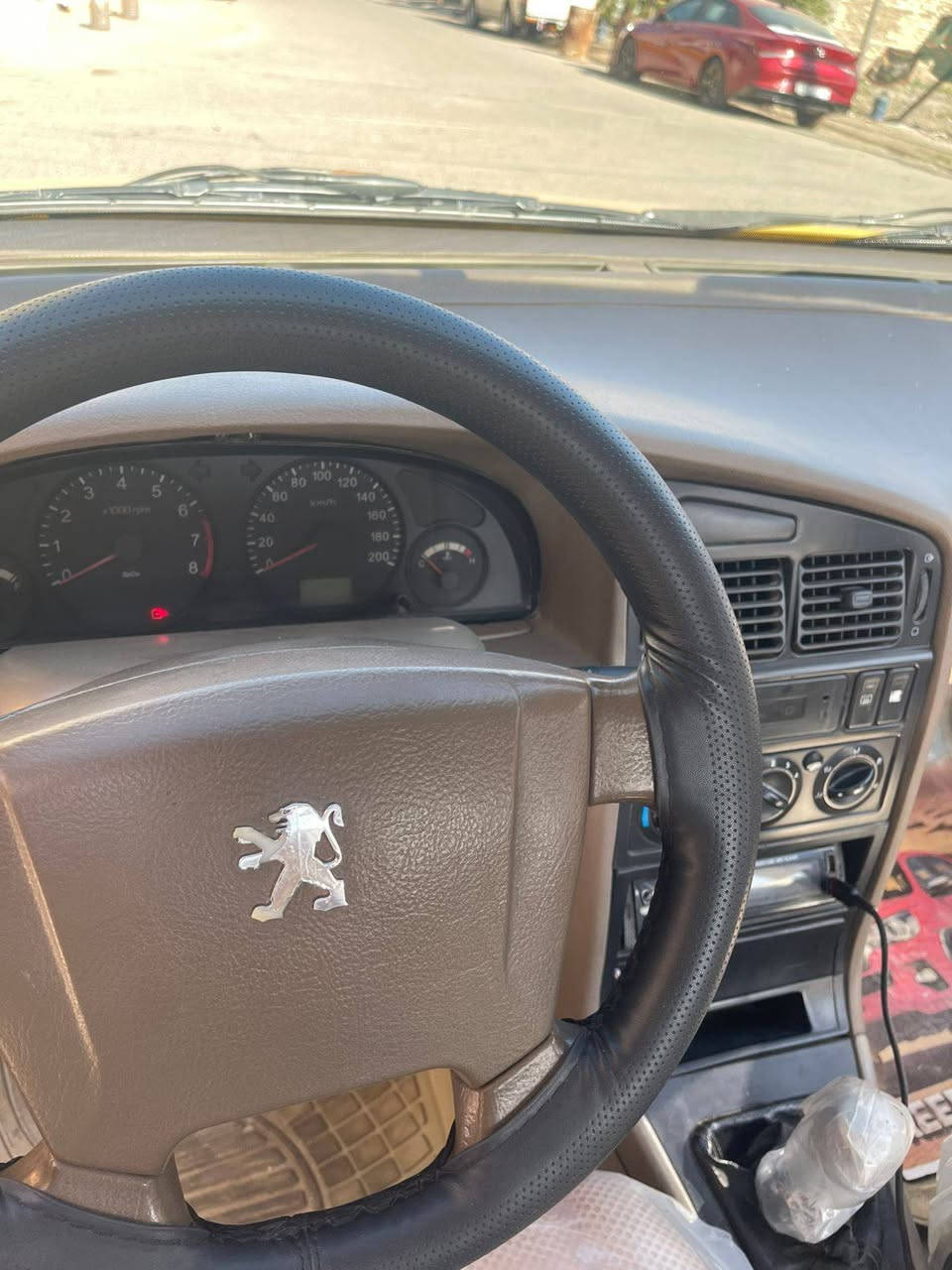 لبيع بيجو لميس 15 مكفوله كفالة عامه عده بارده باب السائق تبريد ثلج تتفه خير من لله مكينه جديده صار عشرين يوم من شادهه تخم تاير مصفر غرامه مصفر هيهه رقم نكليزي جديد سعر 45 بيهه مجال بصيط مكان الشعب متواجد واتساب ***********
