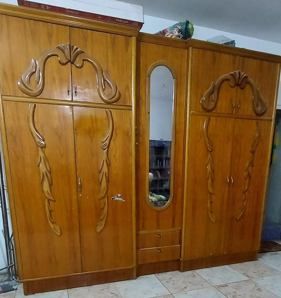 السلام عليكم
كنتور و ميز تواليت للبيع 
صاج درجة اولى
الكنتور جداً نضيف
مكاني الاعظمية
السعر 350 ثنيناتهن 
الكنتور ارتفاع 2.6 متر
العراض3 متر
***********
