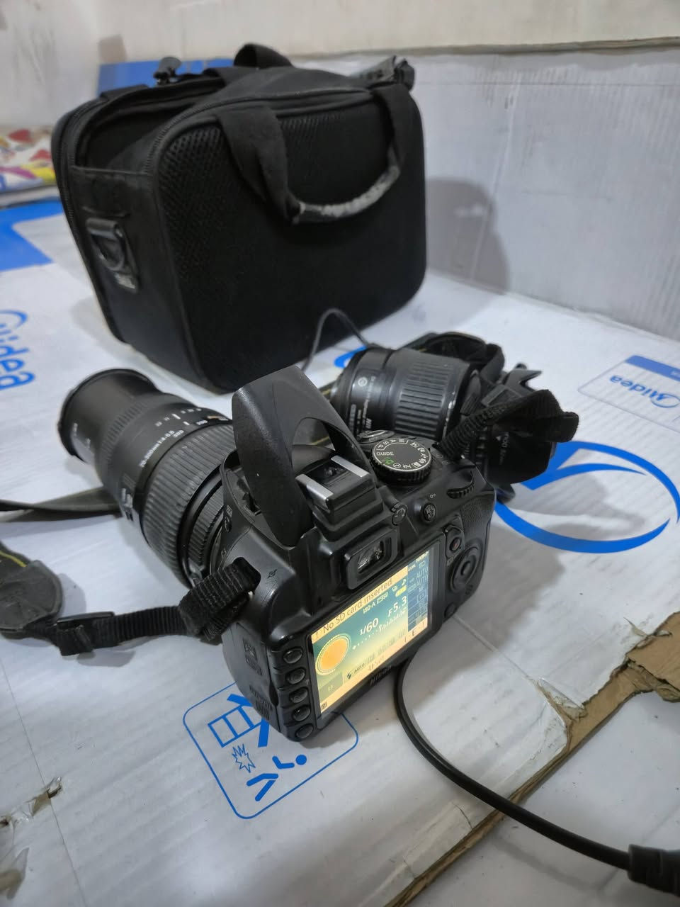 لكامره نيكون D3100 مكان موصل كامل ملحقات وياها عدستين الاوتو مال عدسه عاطل يعني يدوي ا سعر خاص


**إذا كنت صاحب هذا الإعلان وتريد حذفه لأي سبب، رجاءا أرسل رسالة إلى الدعم الفني**