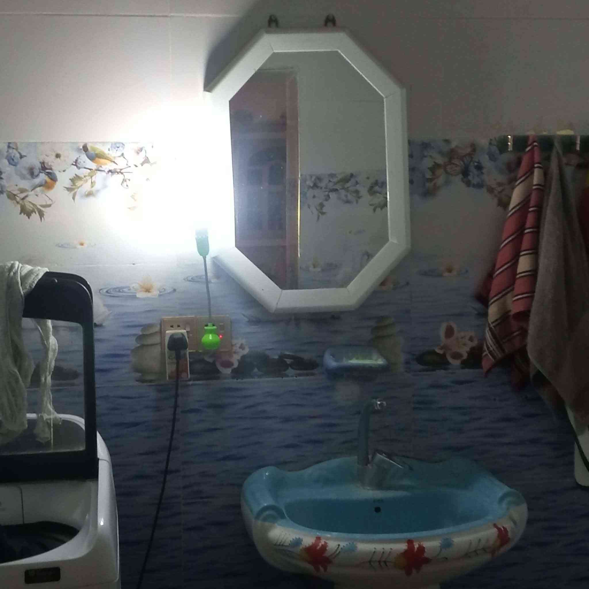 بيت للبيع .عندي بيت ١٥٠م طابو زراعي واجه ٥م نزال ٣٠ م بالبكرلي نهاية شارع الطوارئ.مدخل شارع العبودية بس على اليمين .الفرع الي خلف مديرية النجدة .اريد ابيعه واحصل بمكانه اقرب قطعة ممكنة ٢٠٠ فأكثر وانت متفضل مولاي .راح ارسلك صور البيت .طبعا البيت طابو زراعي سند ٢٥ رقم *********** رقم ***********
